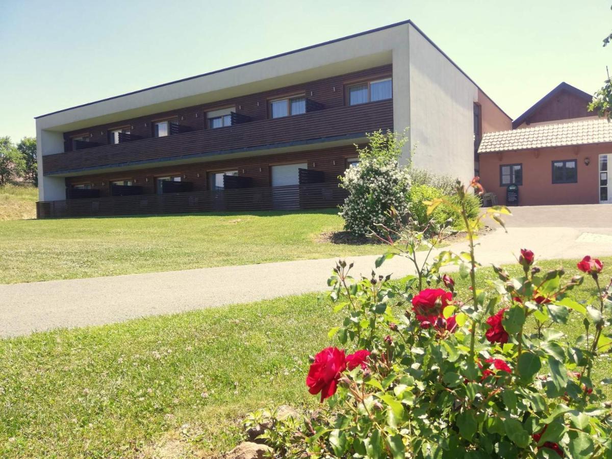 Golf Resort Kloech Exterior photo