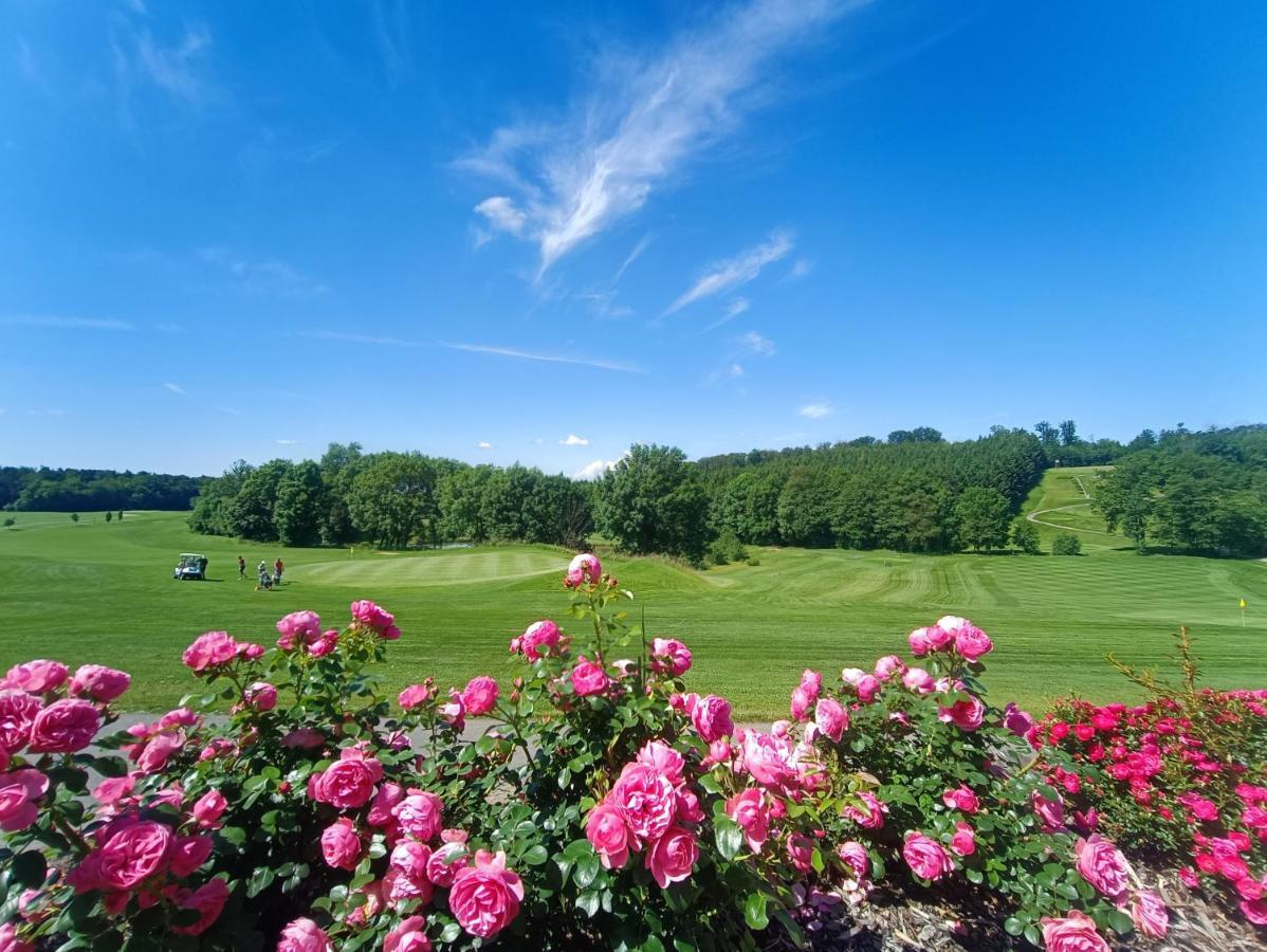 Golf Resort Kloech Exterior photo